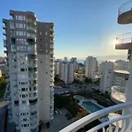 Deniz Manzarali Havuzlu Full Esyali Kiralik Daire
