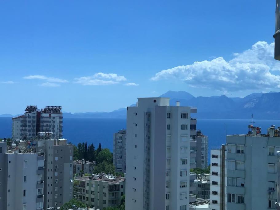 Daire Deniz Manzarali Havuzlu Full Esyali Kiralik Daire Antalya